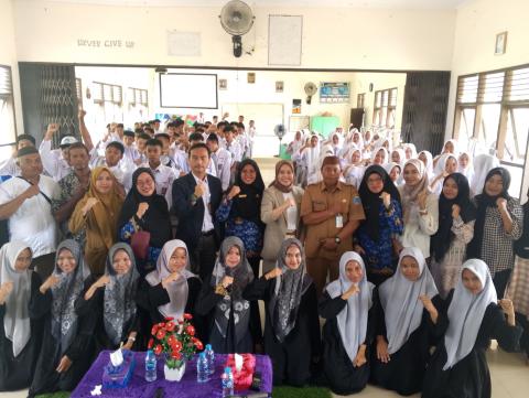 Peduli Pendidikan, Narulita Sari Motivasi Pelajar SMAN 2 Puding Besar untuk Raih Kesuksesan