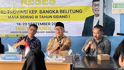 Dari Persoalan Pupuk hingga Beasiswa, Warga Sinar Sari Titip Harapan ke Heryawandi